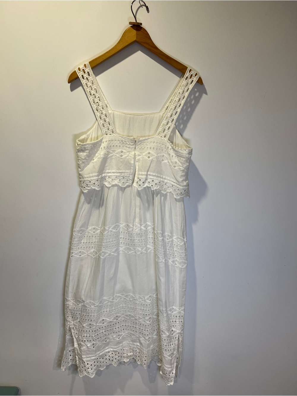 ✨J. Crew✨ White Eyelet Cotton Women Sundress size 4 - Picture 7 of 9